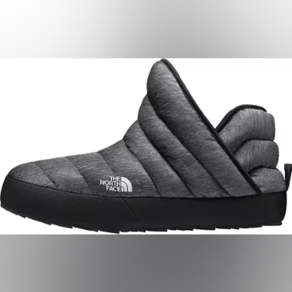 NWOT  The North Face Women's ThermoBall Traction Booties - Size 9